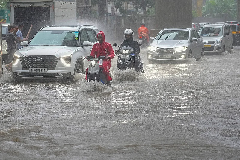 India Monsoon Weather, Rains in Mumbai