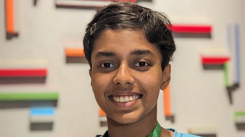 Dhinidhi desinghu Youngest swimmer at the Paris Olympic Games 2024