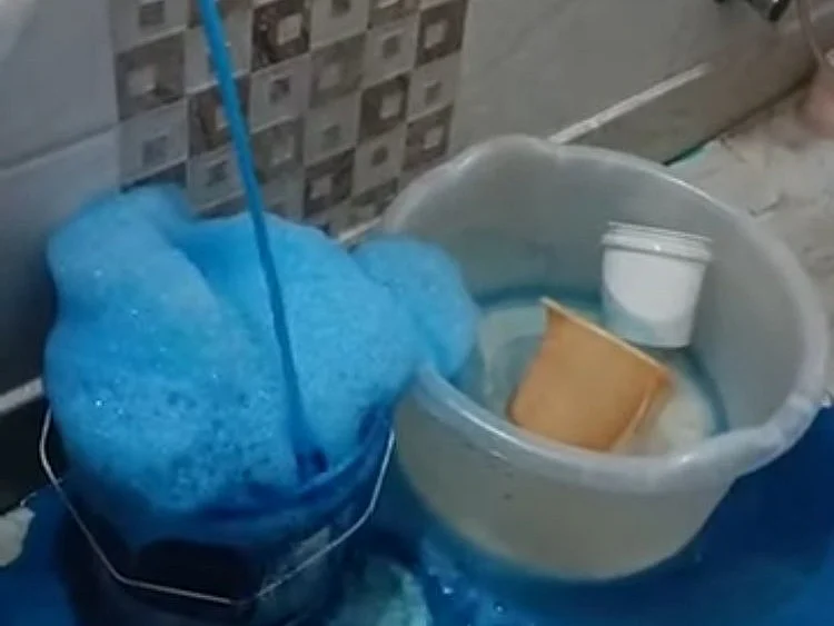 Peeragarhi lue water from taps delhi