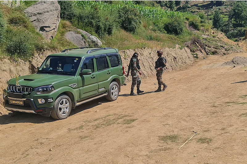 Security near J&Ks Doda encounter site photo_7