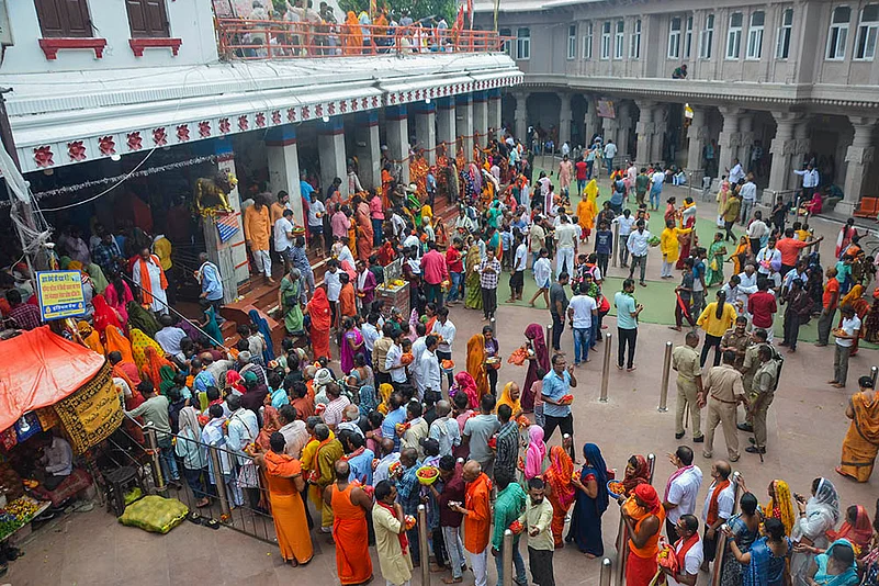Guru Purnima at Vindhyavasini Temple in Mirzapur