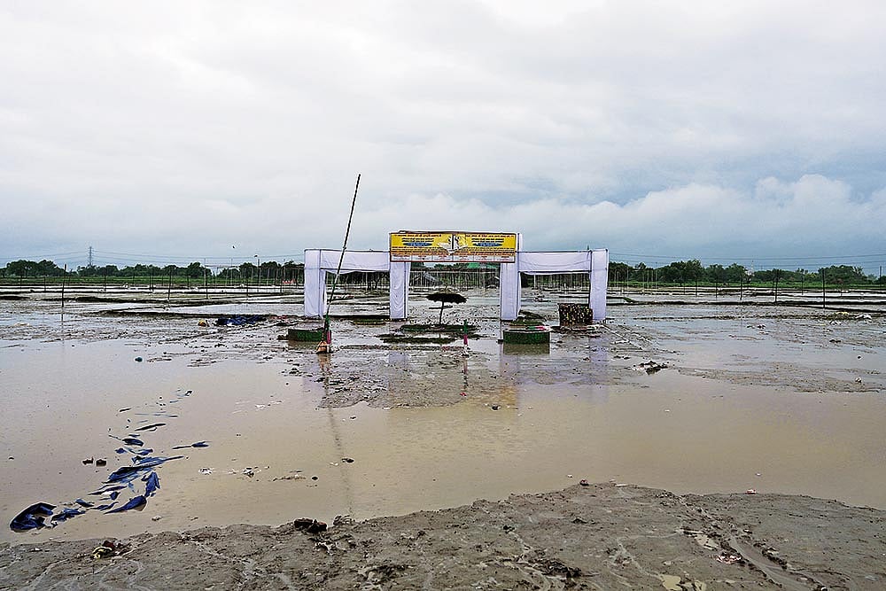 Stampede site: area where stampede occured on July 2, killing 114 women and seven children - Photo: Mayank Makhija