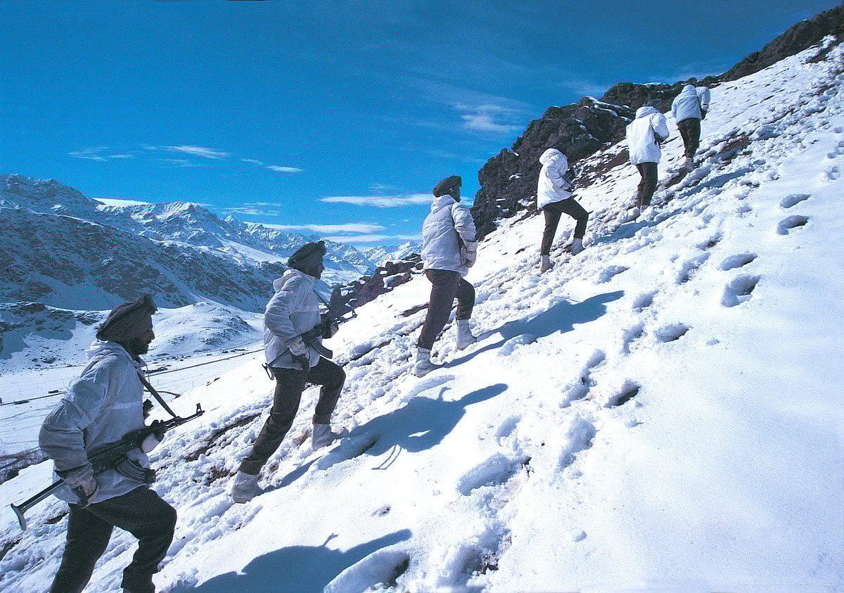 Soldiers near Drass Sector in Kargil, Jammu & Kashmir - Gauri Gill/Outlook