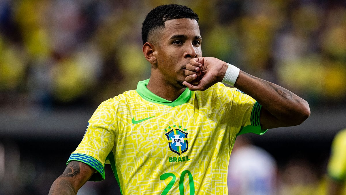 Savinho completes his move to Man City.