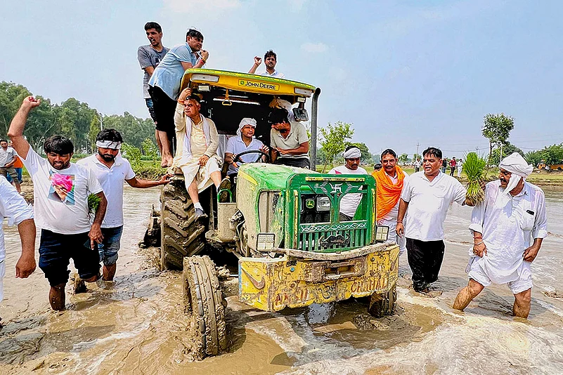 Congress MP Deependra Hooda at Haryana Mange Hisaab campaign in Sonipat