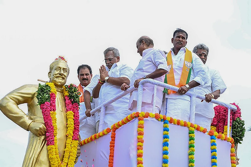 Sivaji Ganesan death anniversary in Puducherry