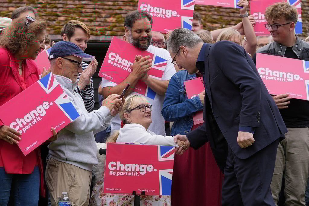 Pollsters Project '99% More Seats Than 1997' For Labour  - AP 