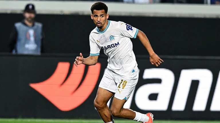 Iliman Ndiaye has signed for Everton - null