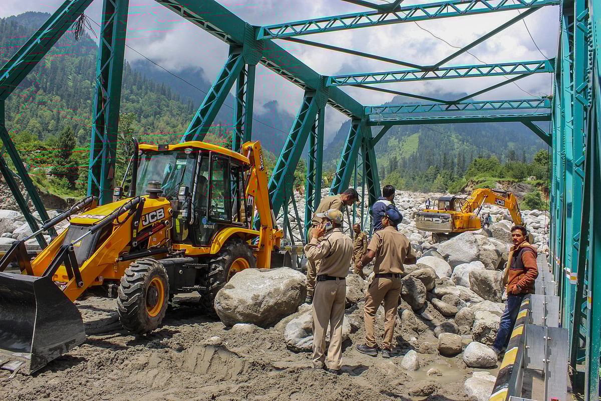 Flash flood in Himachal Pradesh