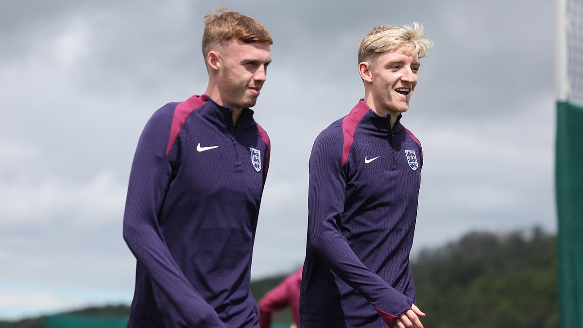 England duo, Cole Palmer and Anthony Gordon - null