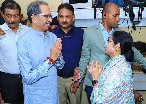 'NDA Govt May Not Continue': Mamata Banerjee Tells Uddhav Thackeray During Meeting