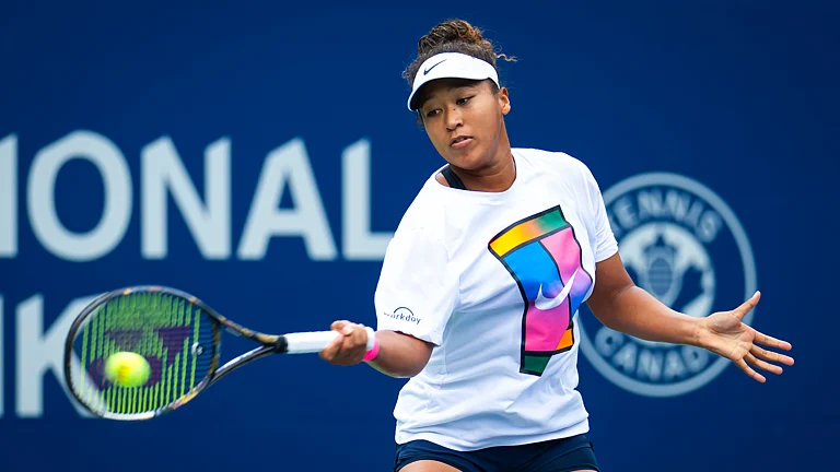 Naomi Osaka beat Ons Jabeur in straight sets at the Canadian Open - null