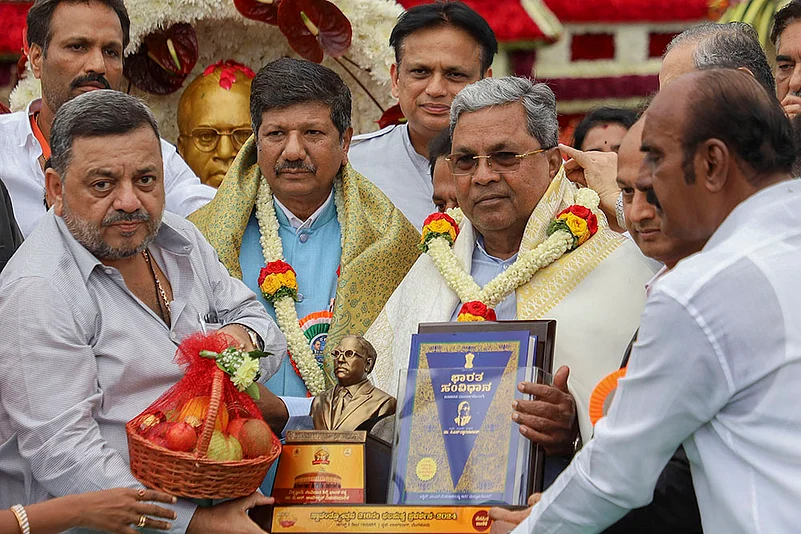 Karnataka CM Siddaramaiah during Annual Independence Day flower show in Bengaluru