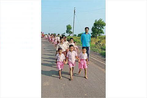 Stills from Matin’s school Prashanchinnha Pathshala in Amravati