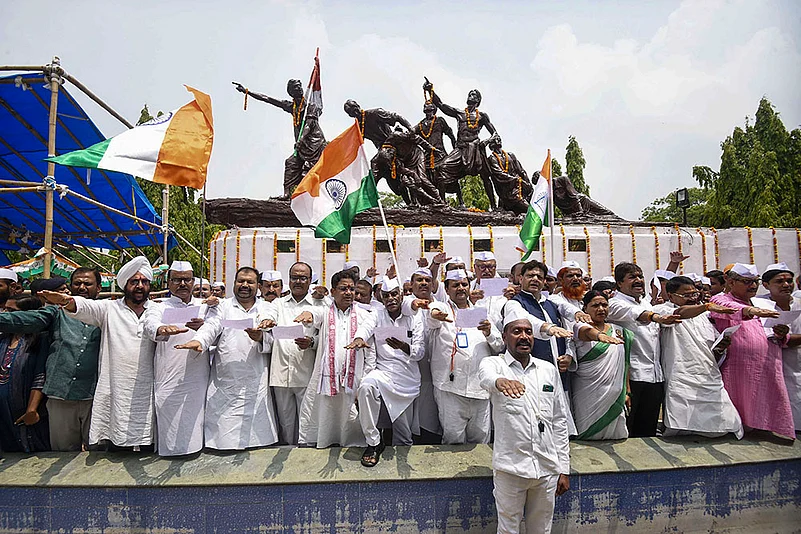Bihar Congress leaders take oath on August Kranti Diwas in Patna