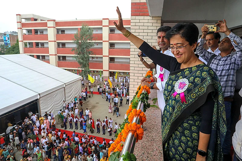 Atishi at inauguration of new Sarvodaya Vidyalaya in Dwarka