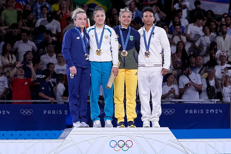 2024 Paris Olympics Judo Medal winners_womens -52kg event in team judo competition