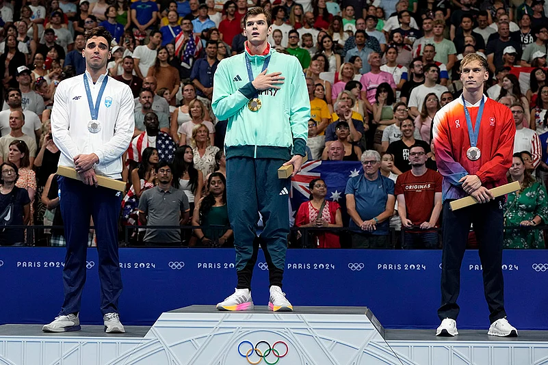 2024 Paris Olympics swimming medalists_mens 200-meter backstroke