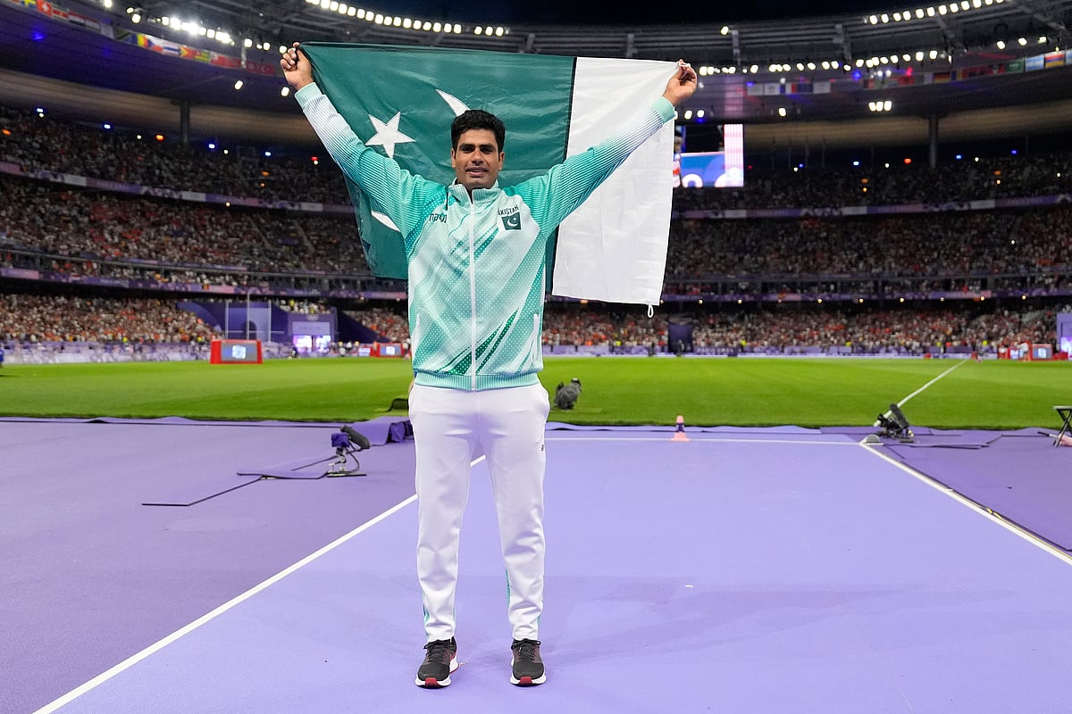 (AP Photo/Matthias Schrader)


 : Arshad Nadeem, of Pakistan, celebrates after winning the men's javelin throw final at the 2024 Summer Olympics, Thursday, Aug. 8, 2024, in Saint-Denis, France. 