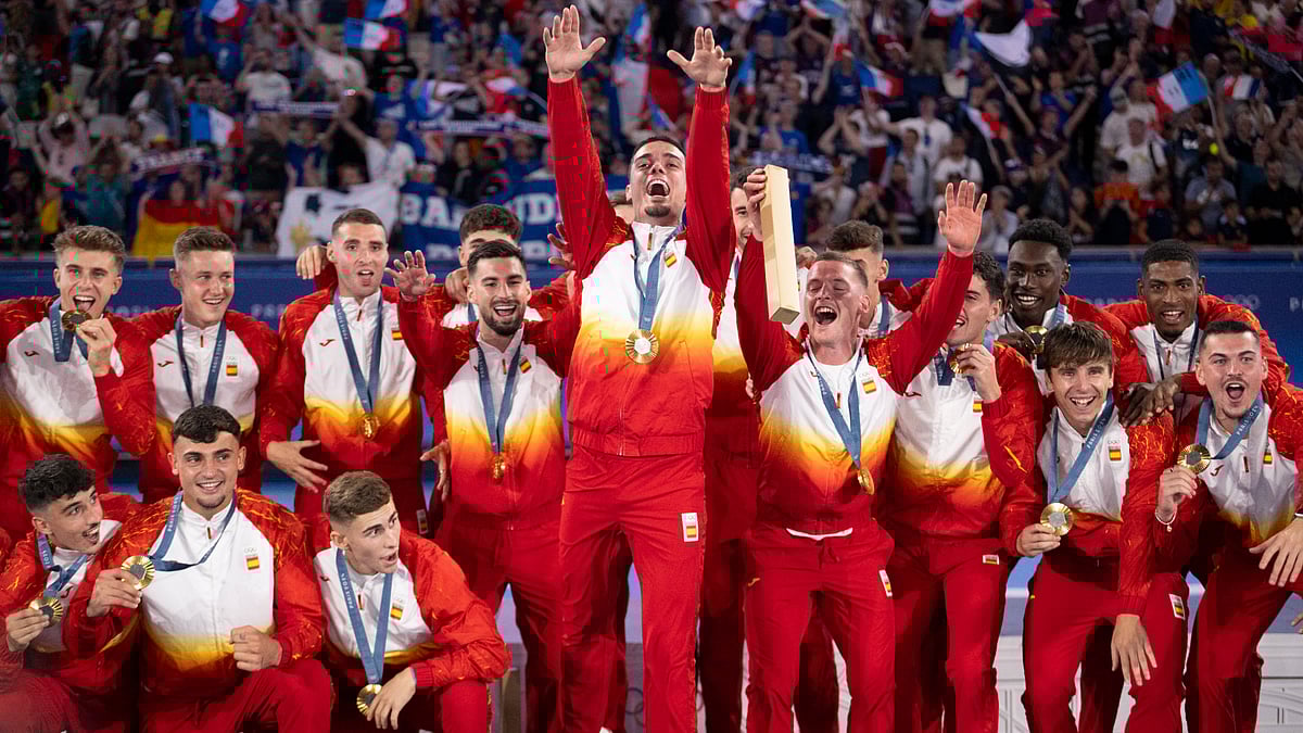 Spain celebrate their Olympic gold in Paris