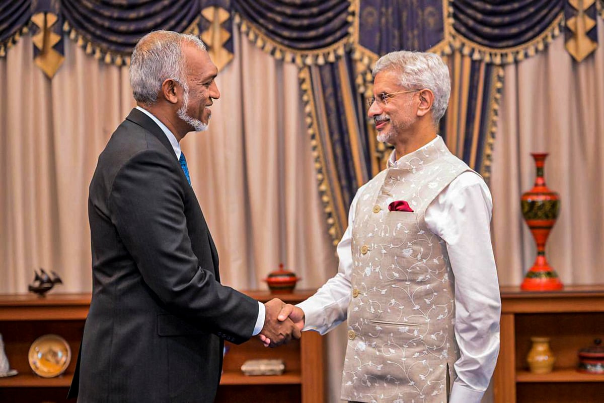 External Affairs Minister S Jaishankar with Maldives President Mohamed Muizzu |