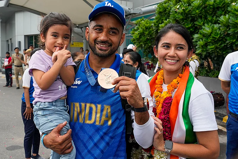 Paris Olympics Bronze medalist Indian Hockey team arrive at Delhi airport_7
