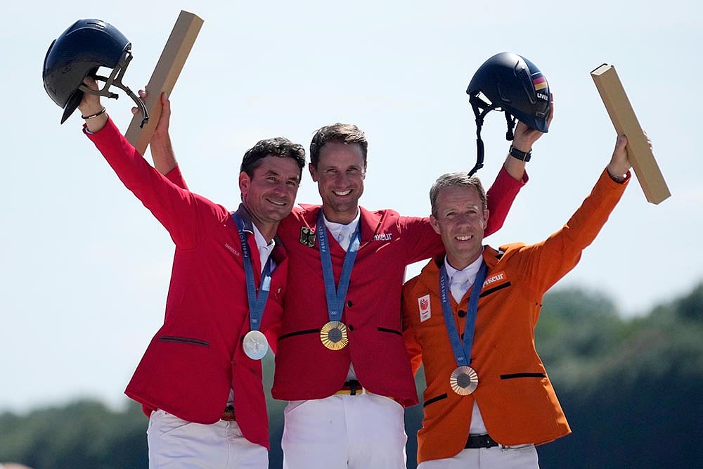 Photo: AP/Mosa'ab Elshamy : Paris Olympics Equestrian