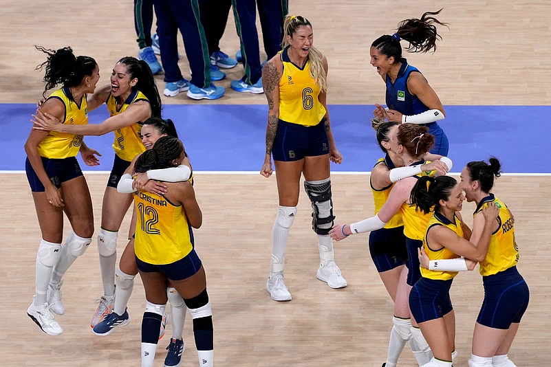 itay-vs-usa-paris-olympics-women-vollyeball-ap-photo