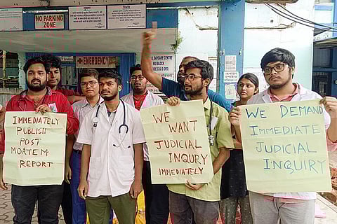 Medical students protest in Kolkata
