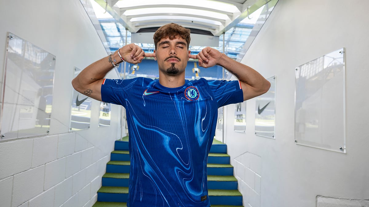 Pedro Neto has joined Chelsea.