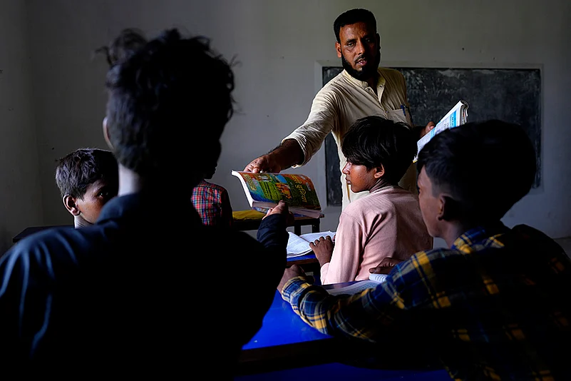Children rescued from a bag factory in Chennai have been re-admitted to their school in Sitamarhi