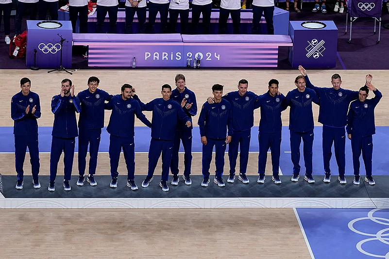 2024 Paris Olympics mens volleyball bronze Medalists of United States
