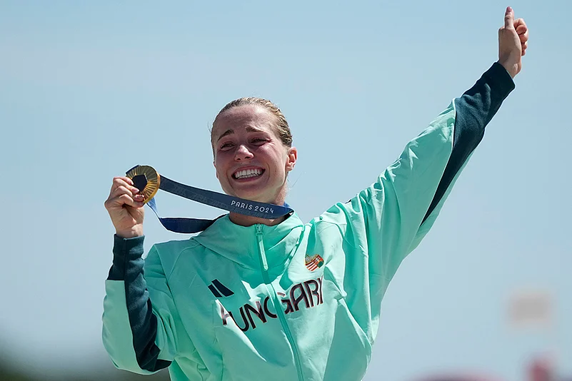 2024 Paris Olympics Modern Pentathlon Medallists_Gold medalist Hungarys Blanka Guzi