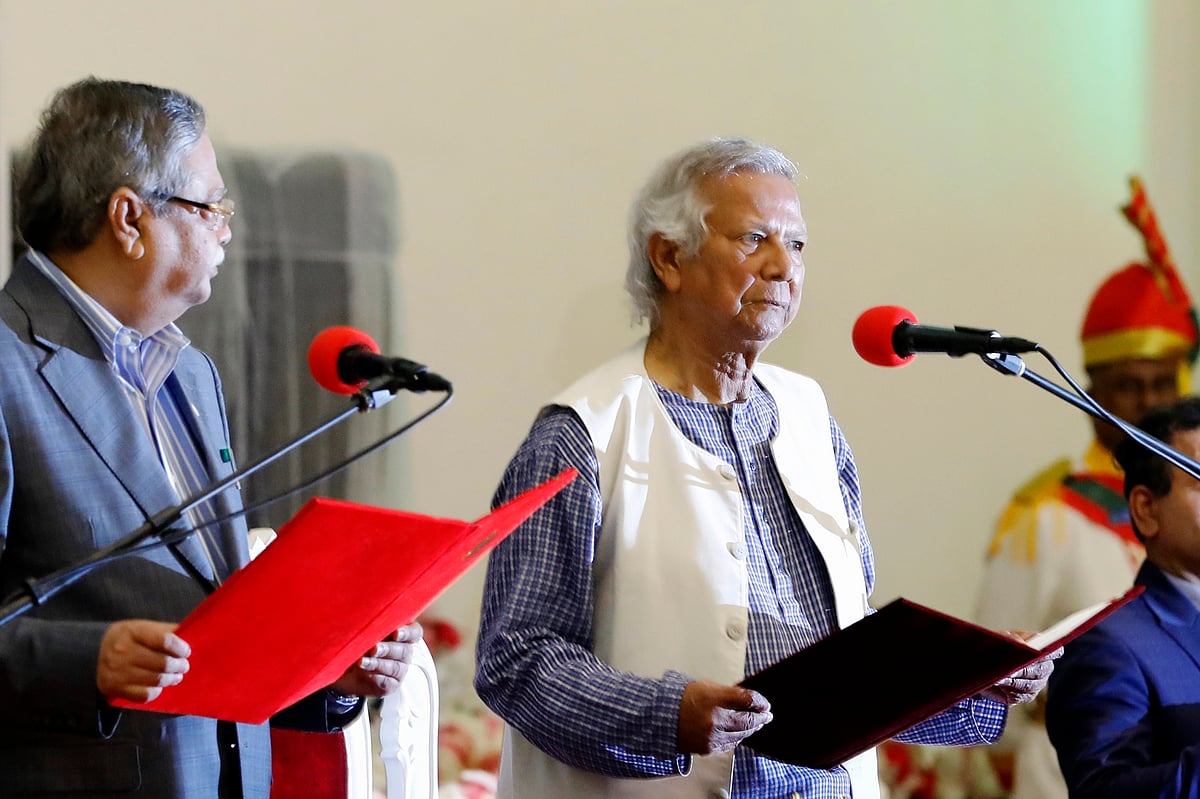 Muhammad Yunus sworn in as head of interim government