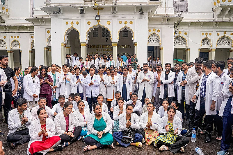 Doctors protest in Lucknow
