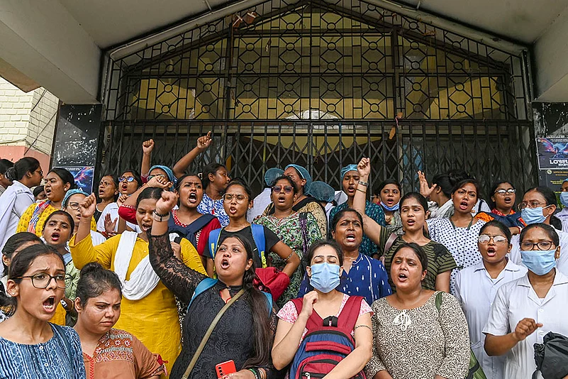 Kolkata doctor murder case: Nursing staff protest against vandalism of RG Kar Medical College