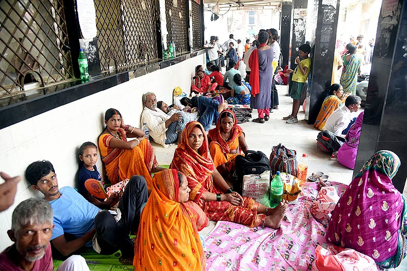 Patients wait for treatment during a doctors strike in Patna
