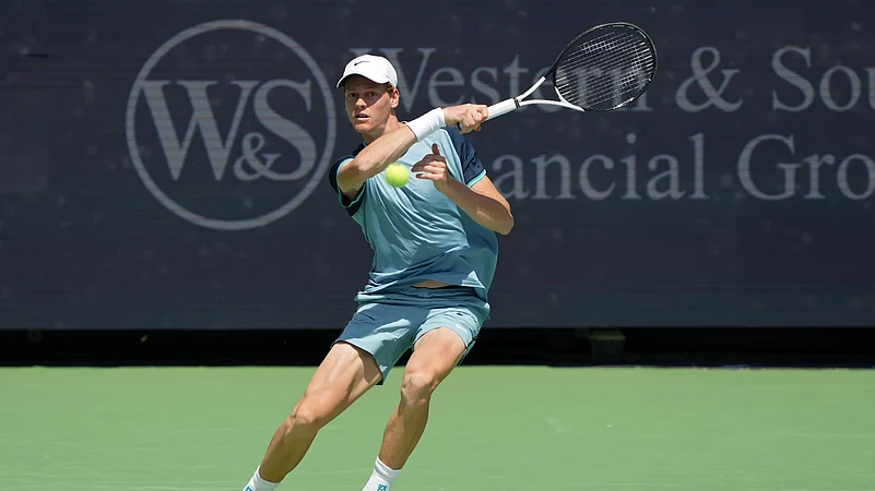Jannik Sinner in action in the Cincinnati Open quarter-finals