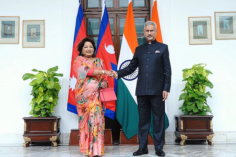 S Jaishankar with Foreign Minister of Nepal Dr. Arzu Rana Deuba