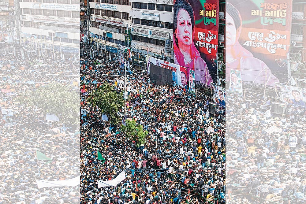 Protesters in front of the BNP headquarters during a rally in Dhaka