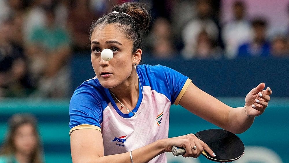 | Photo: PTI/Ravi Choudhary : Manika Batra plays a shot against France's Prithika Pavade