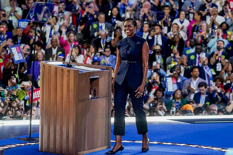 Michelle Obama’s Crisscross Monse Look Stuns At 2024 Democratic Michelle Obama’s Crisscross Monse Look Stuns At 2024 Democratic
