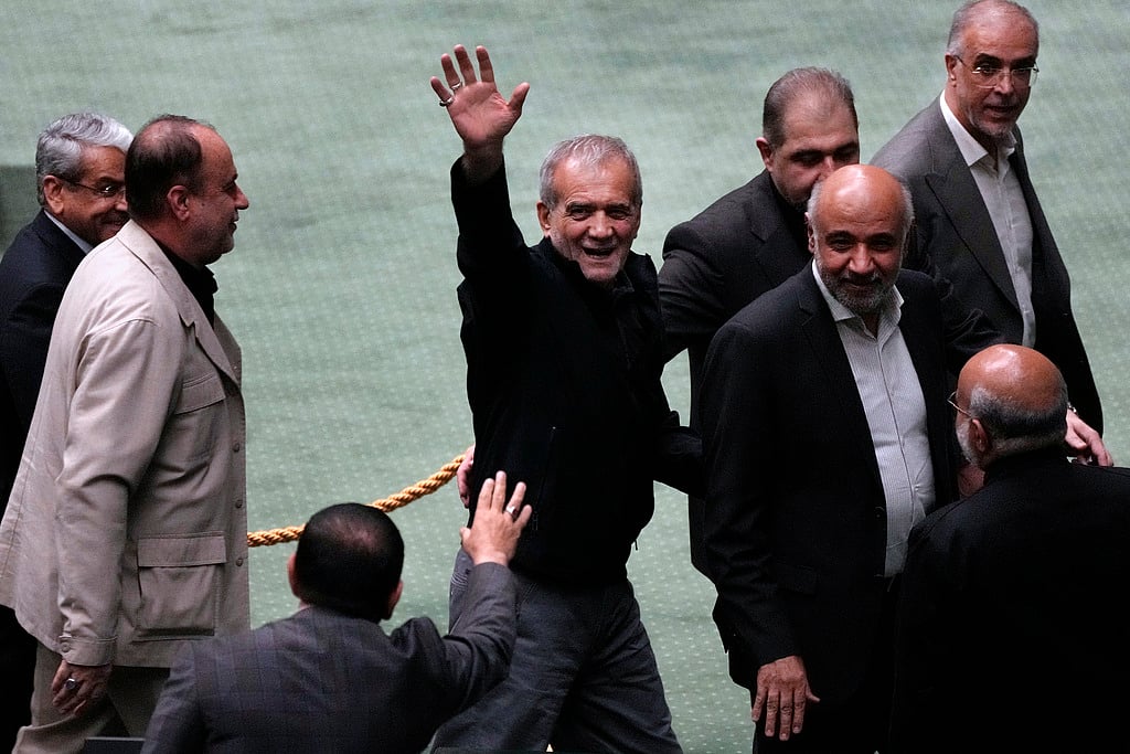 | Photo: AP : Iran Gets 1st Female Minister In Over A Decade After Parliament Approves Pezeshkian's Cabinet