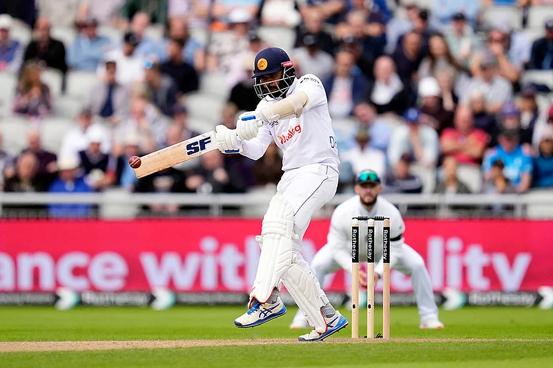 England and Sri Lanka 1st Cricket Test Day 1_Sri Lankas Dhananjaya de Silva bats against England