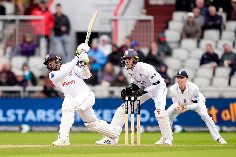 England and Sri Lanka 1st Cricket Test Day 1_ Sri Lankas Vishwa Fernando bats against England