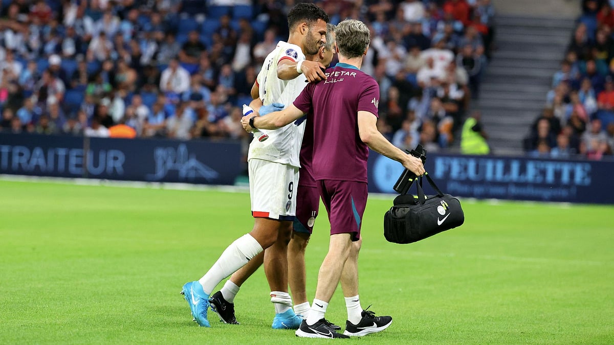 Goncalo Ramos was helped from the field in Paris Saint-Germain's Ligue 1 opener - null