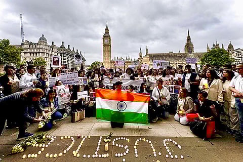 British Indians gather for peace