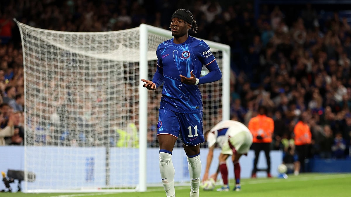 Noni Madueke, Chelsea, Football