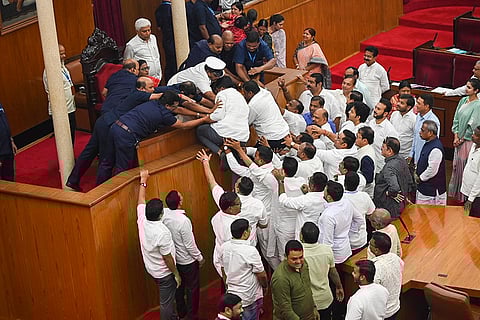 Opp. MLAs protest in Odisha Assembly