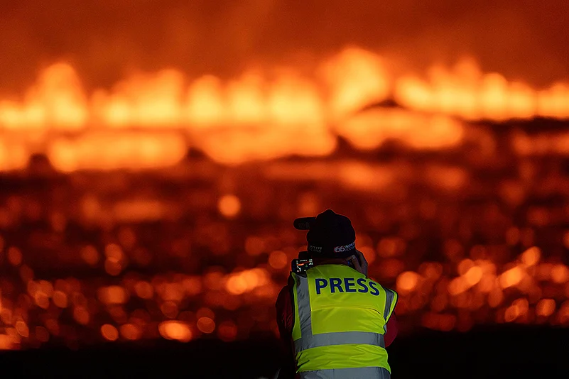Iceland Volcano Eruption_Iceland Svartsengi Volcanic System Fissure Erupts_2
